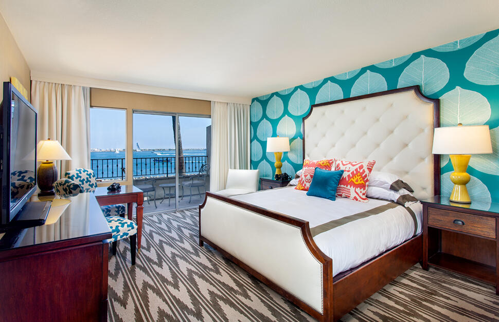Deluxe King Room
