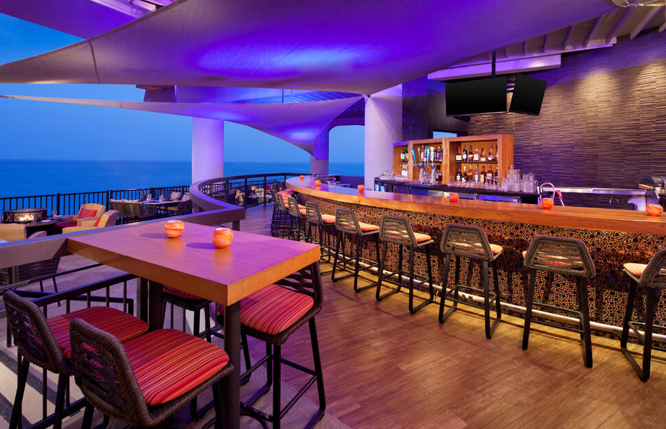 Rays on the Bay Restaurant and Bar