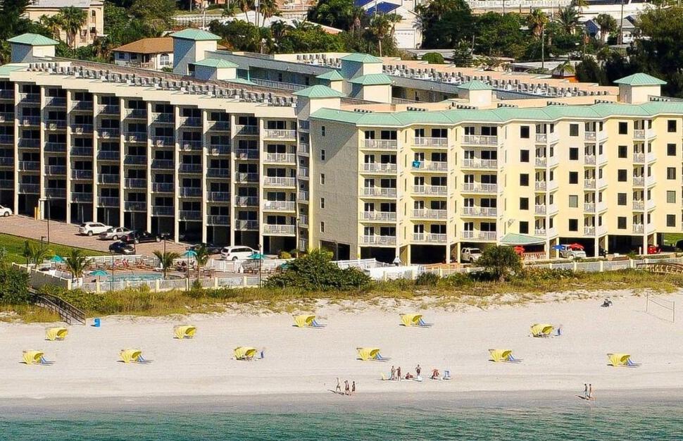 Master bedroom, Sunset Vistas Beachfront Suites, St Pete, Florida
