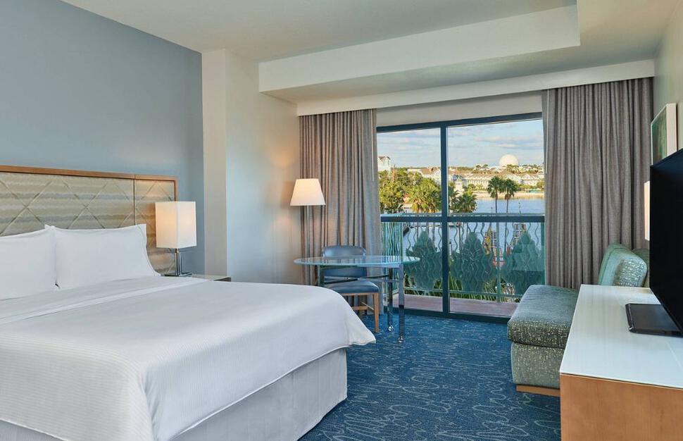 King Balcony Room
