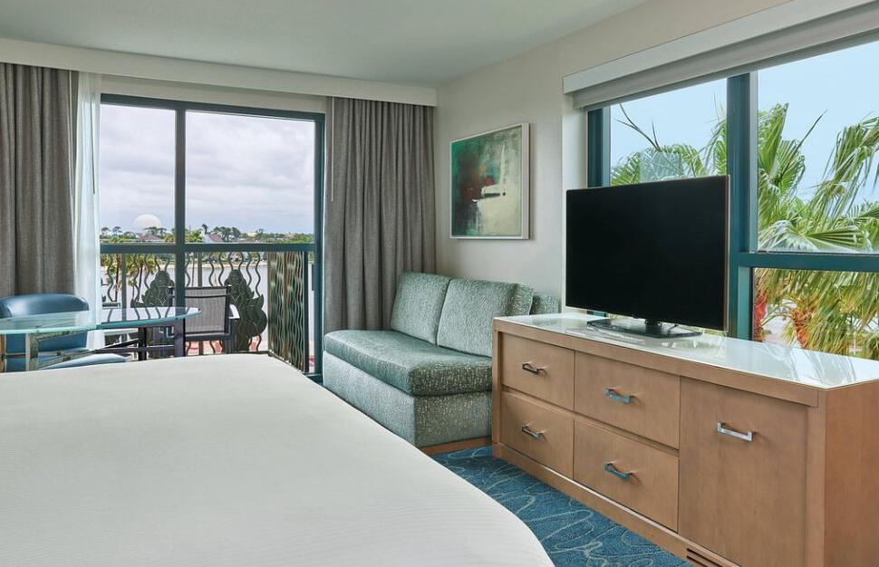 Balcony Room