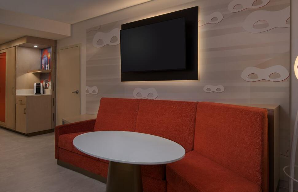 Contemporary View Room