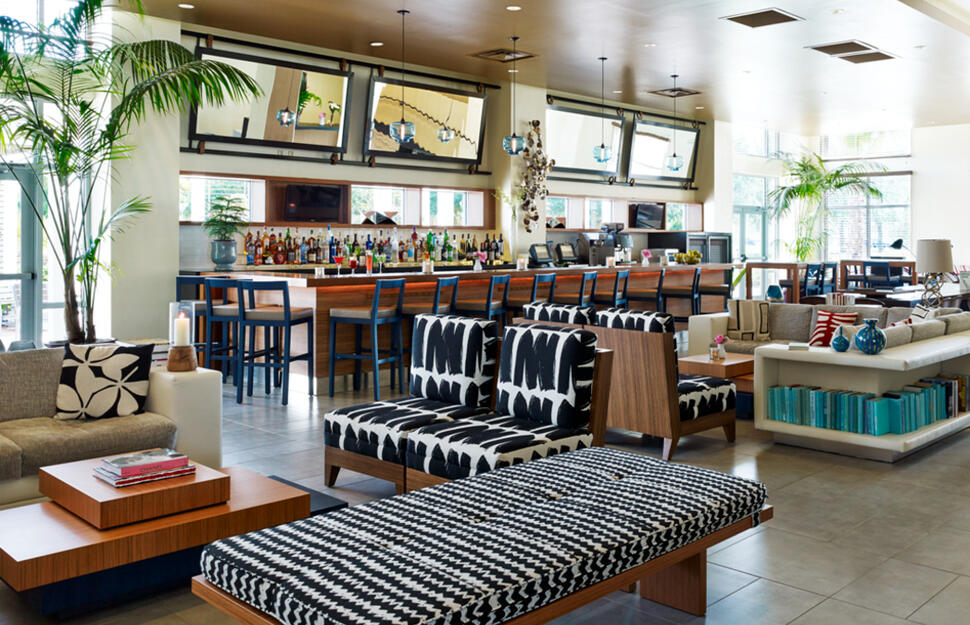 Lobby bar