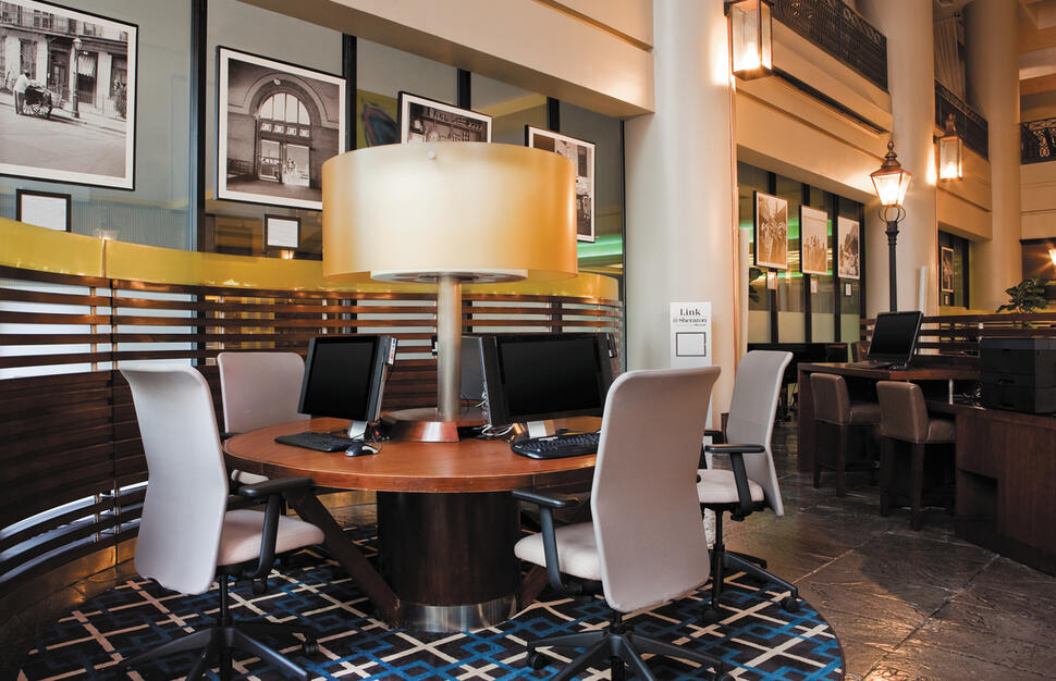 Club King Room