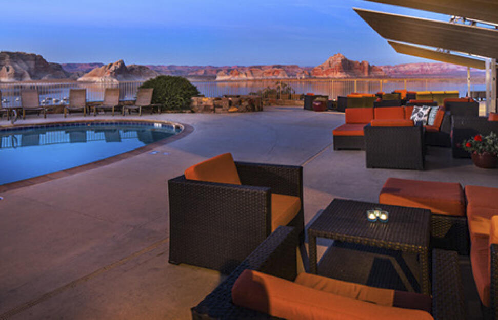 Driftwood Lounge