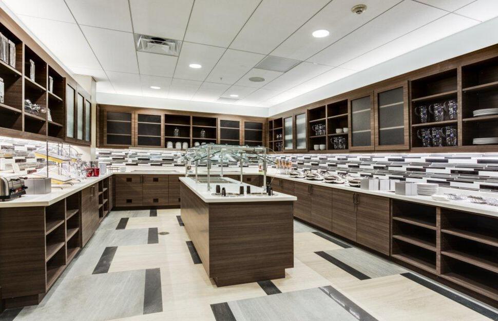 Complimentary Hot Buffet Breakfast bar