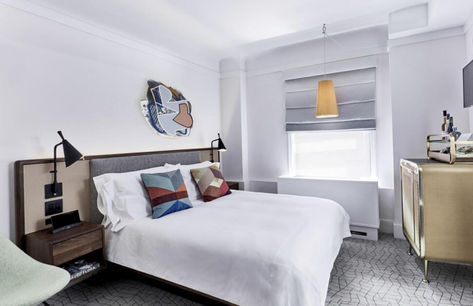 Standard Queen Room