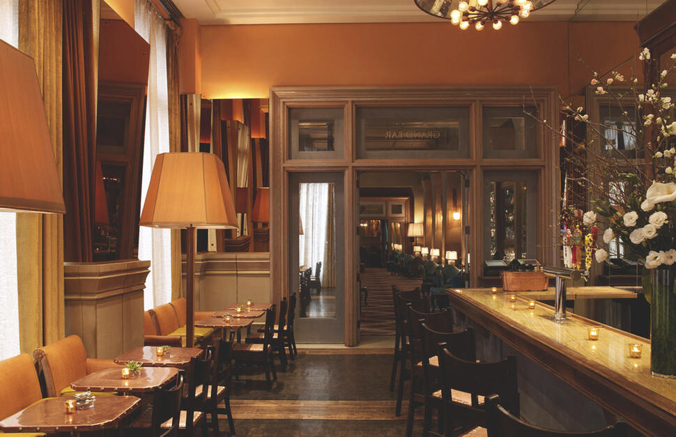 Grand Bar and Lounge