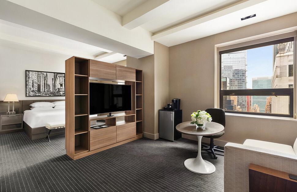 Corner Suite