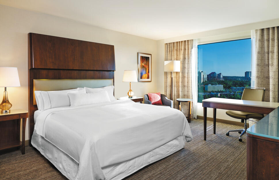 Lake King Room