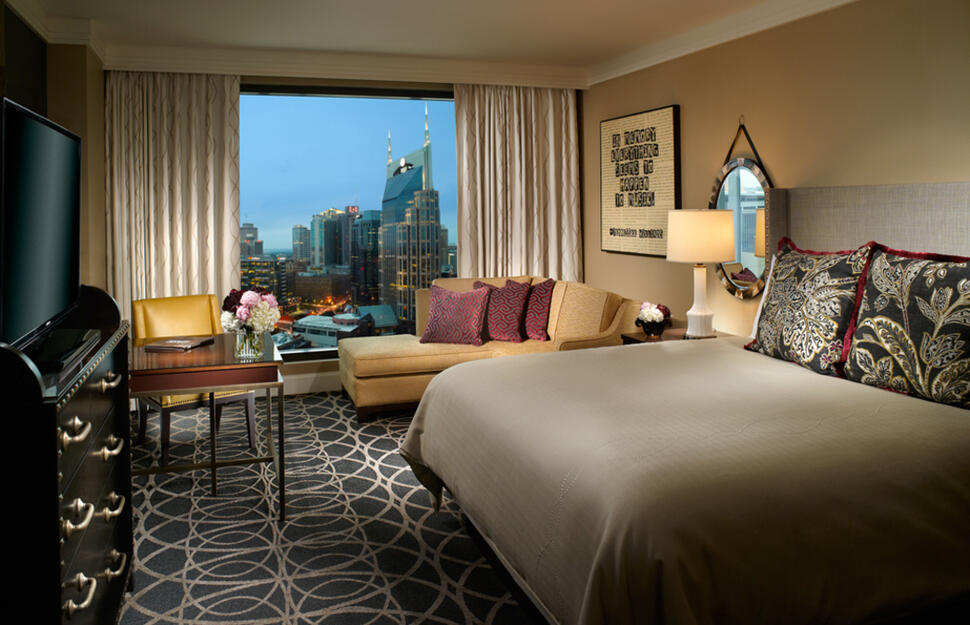 Deluxe King Room