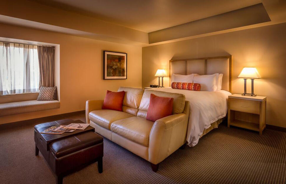 Deluxe King Room