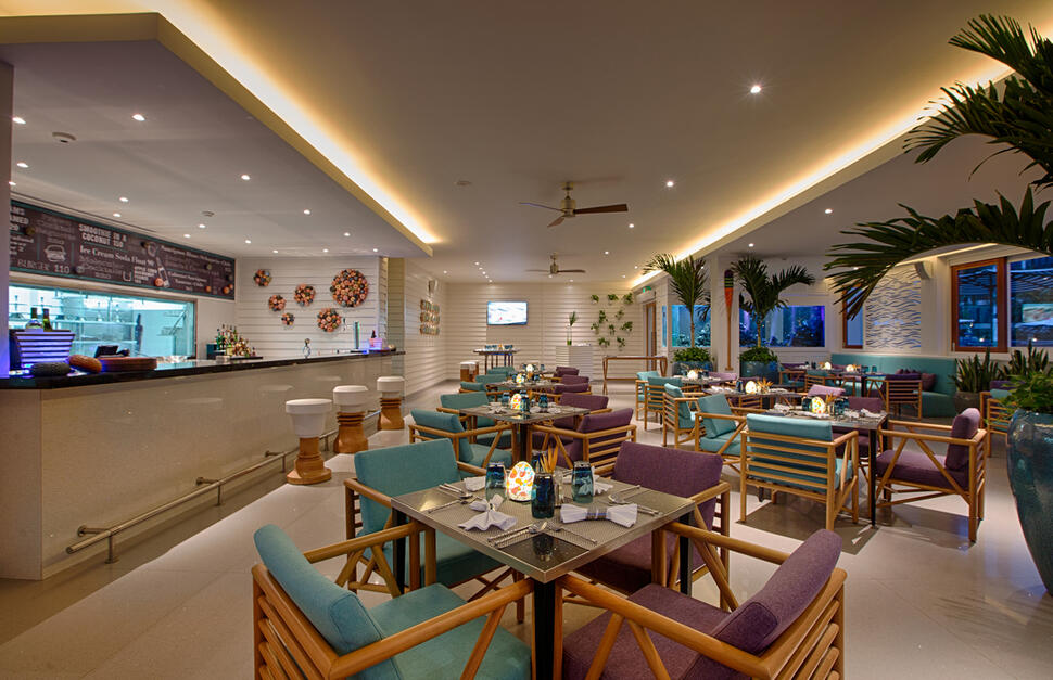Azure Beach Lounge