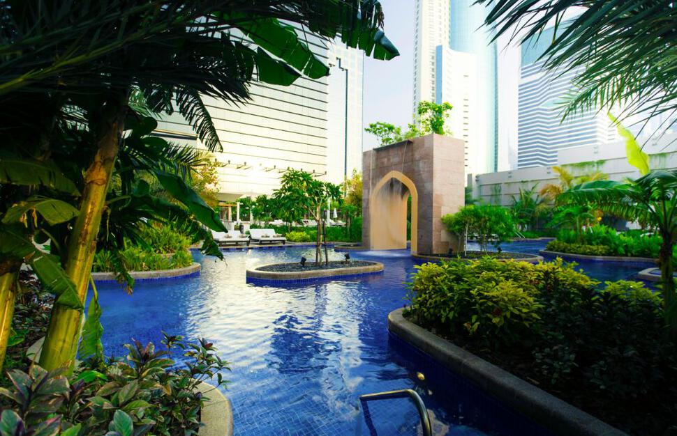 King Deluxe Room Skyline View
