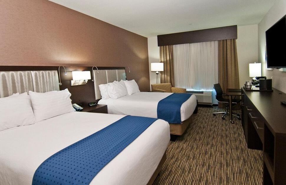 Executive 2 Queen Room