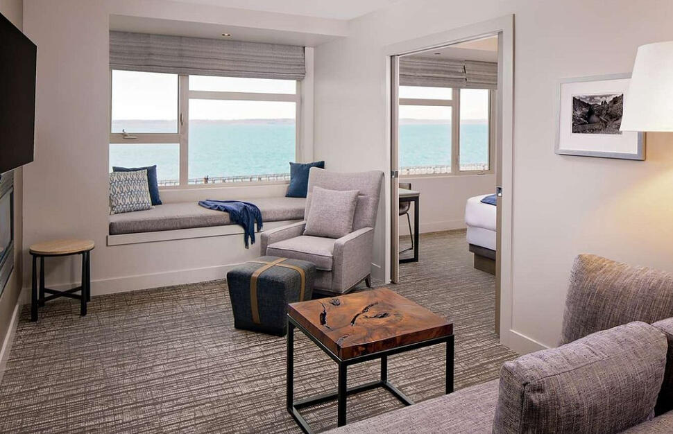 1 King Bed 1 Bedroom Suite with Full Bay View