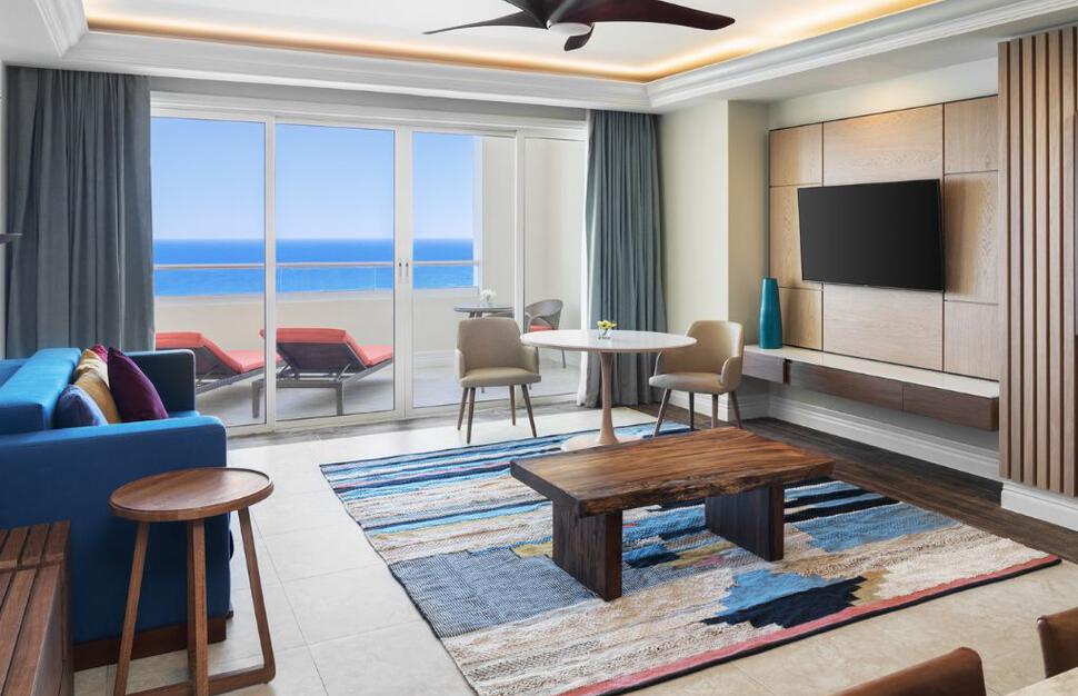 One Bedroom Grande Luxe Oceanfront Suite