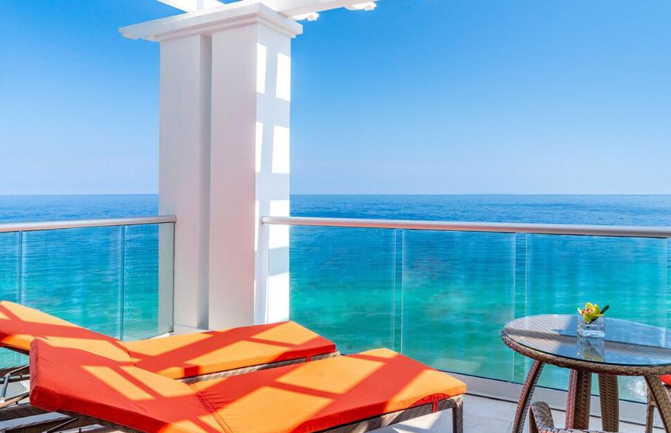 Oceanfront Suites