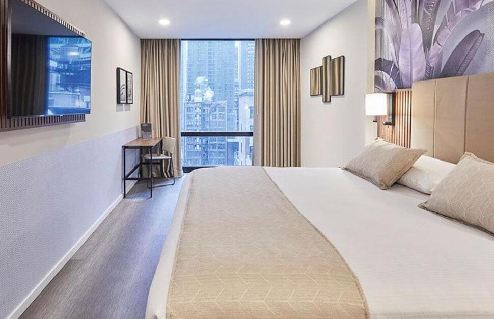 Deluxe King Room