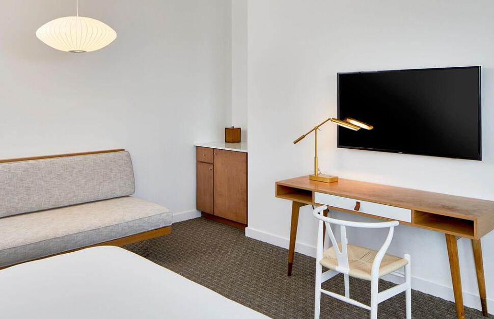 Standard King Room