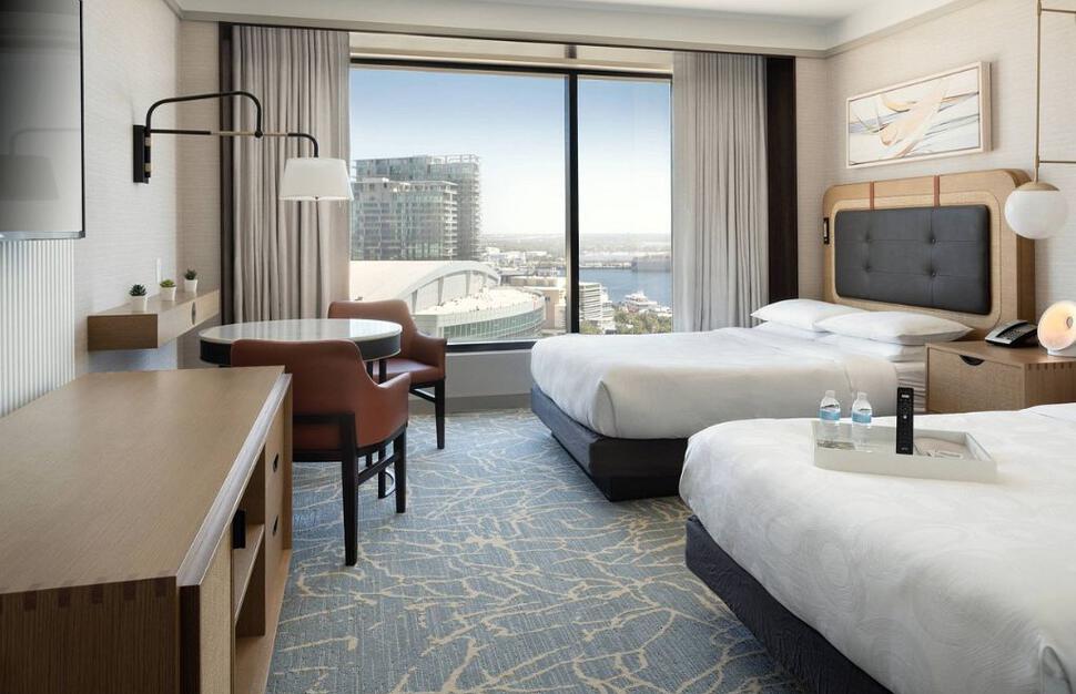Deluxe 2 Queen Room