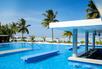 Swim-up bar
