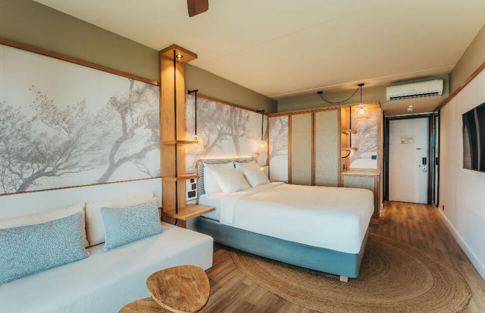 Superior Beachfront Room