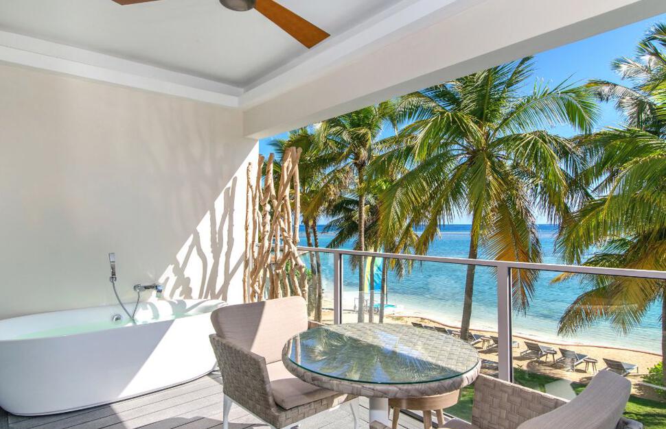 Junior Suite Ocean View with Soaking Tub