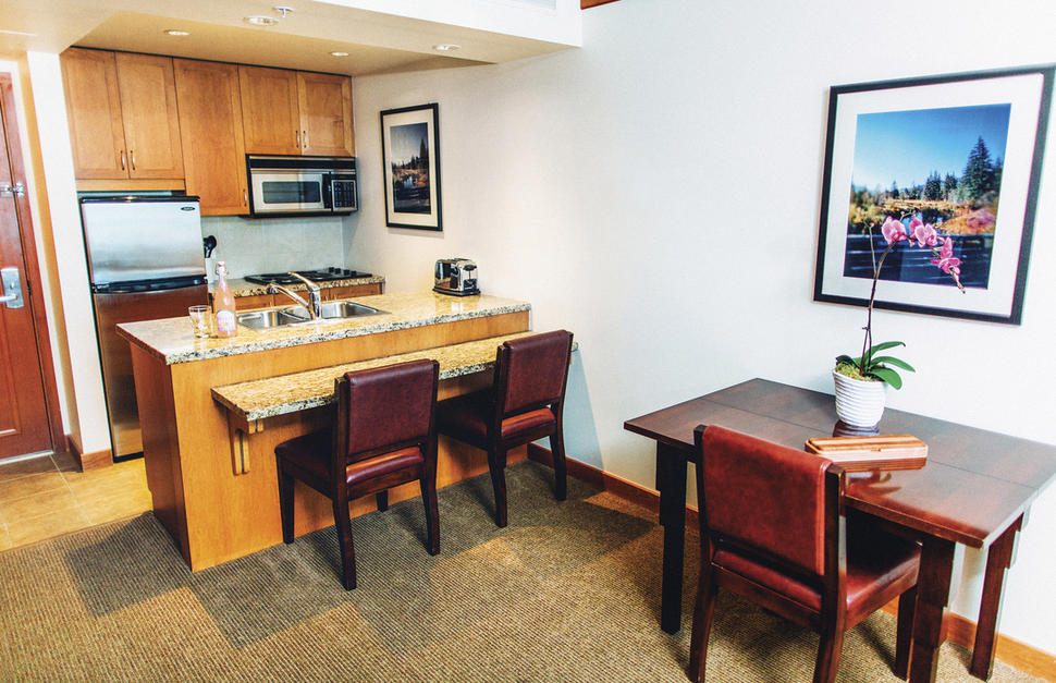 One-Bedroom Suite kitchen
