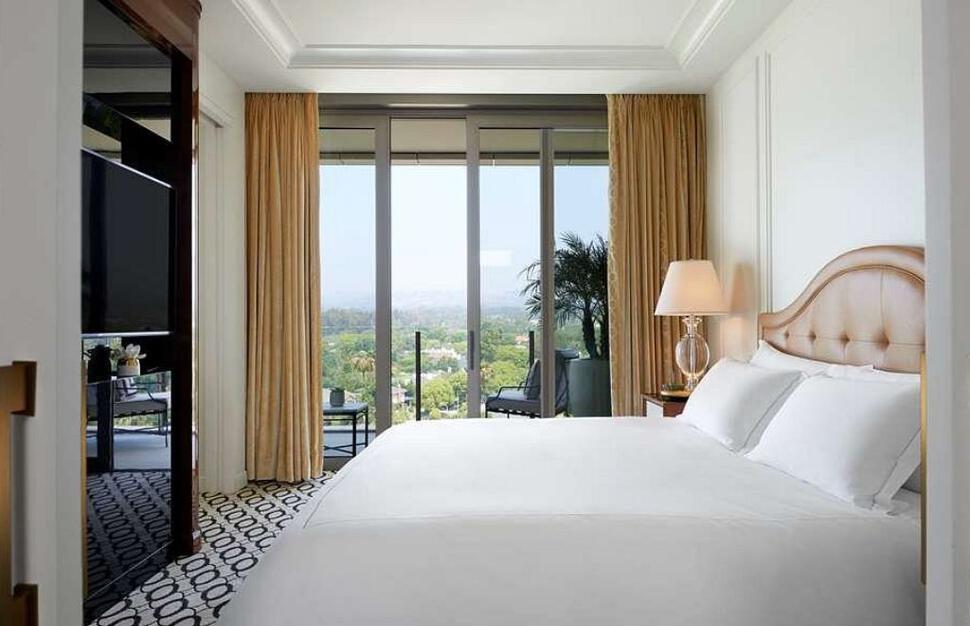 Superior Corner Junior Suite