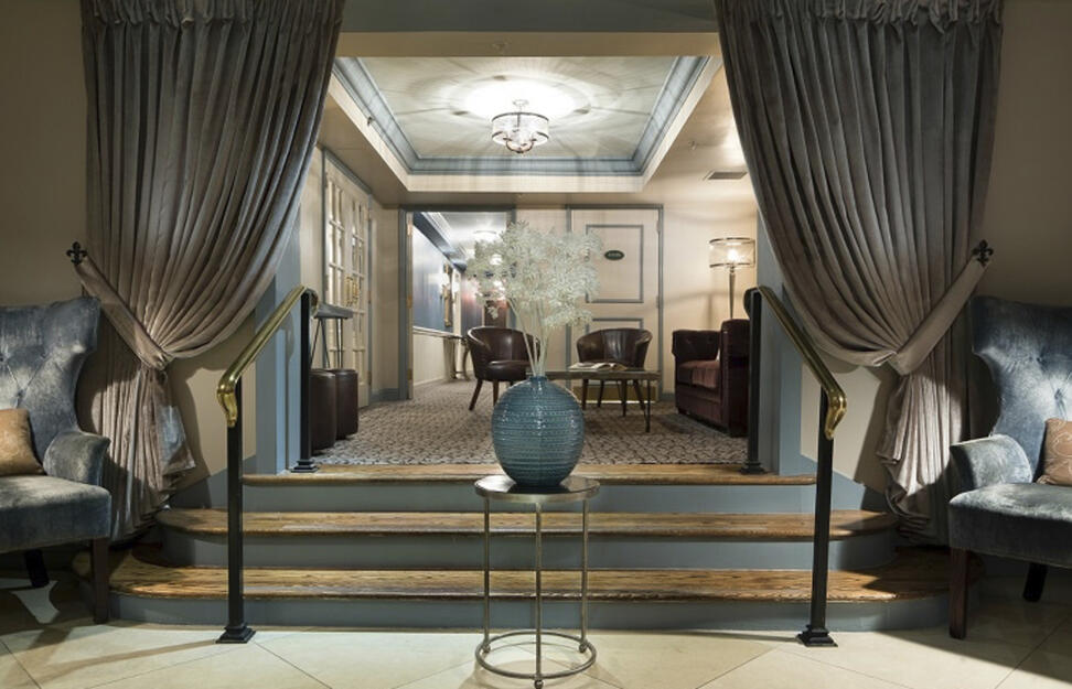 Queen Superior Room