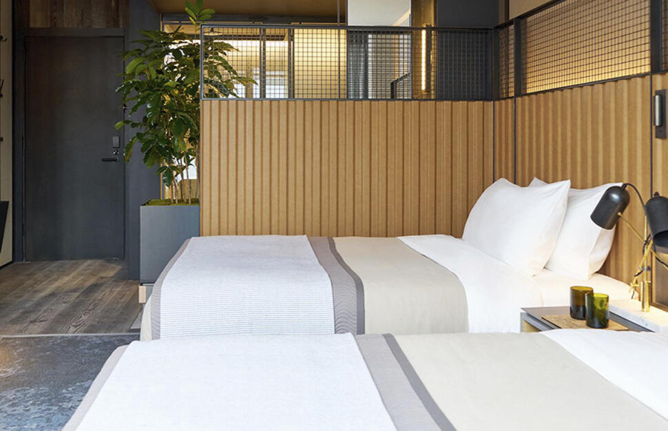 Dumbo 2 Bed Room