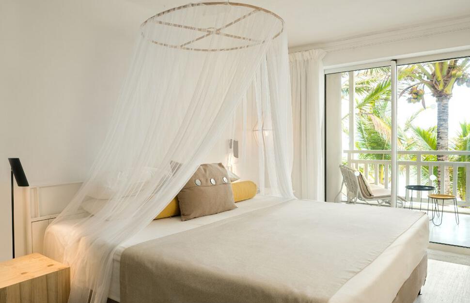 Couple Seafront Room