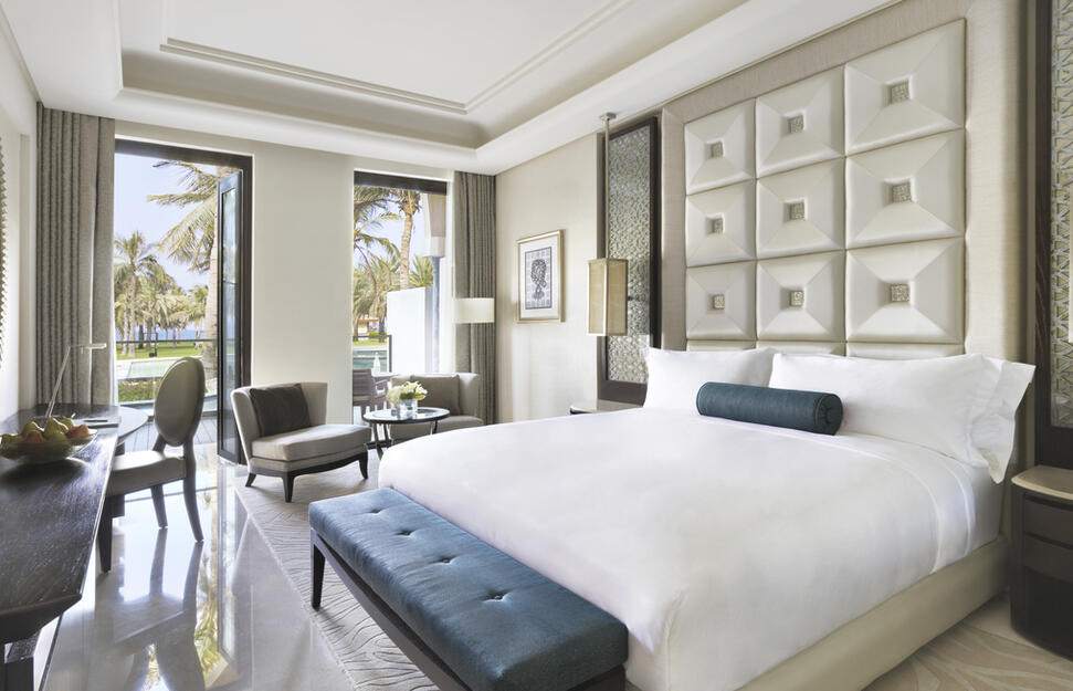 Lagoon Room