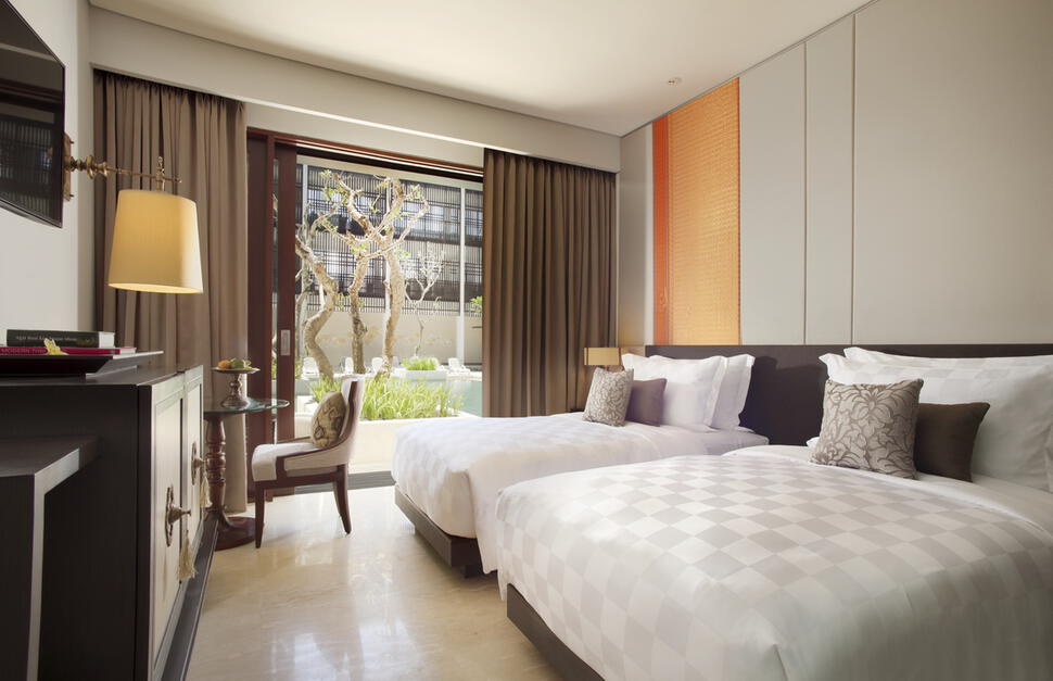 Deluxe Room with pool access