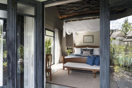 Deluxe Pool Access Room