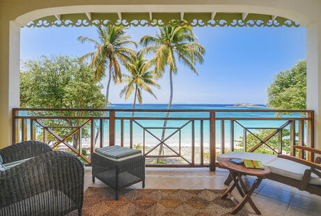 Beachfront Suite Balcony