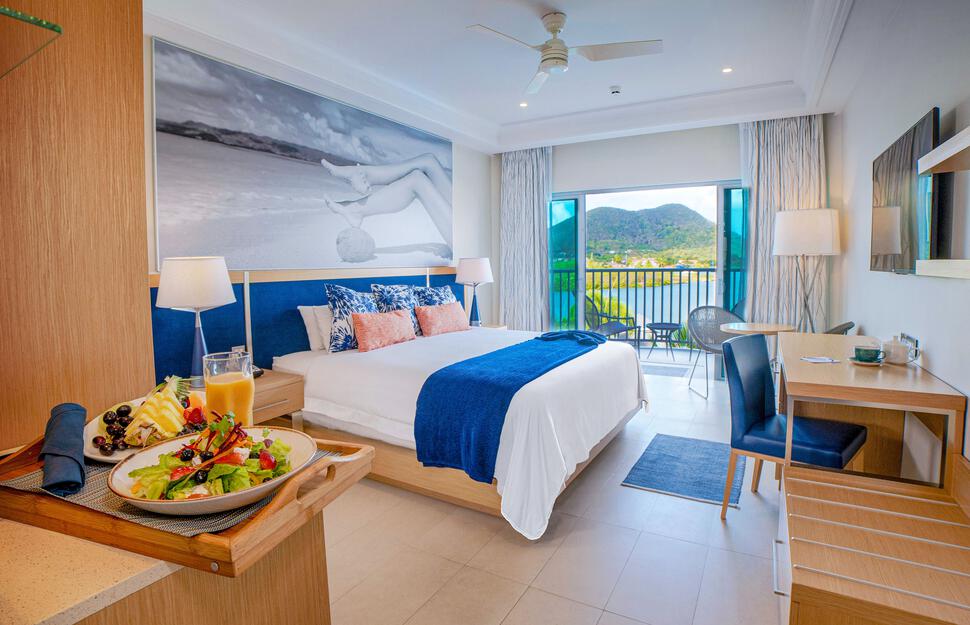 Marina View Cabin