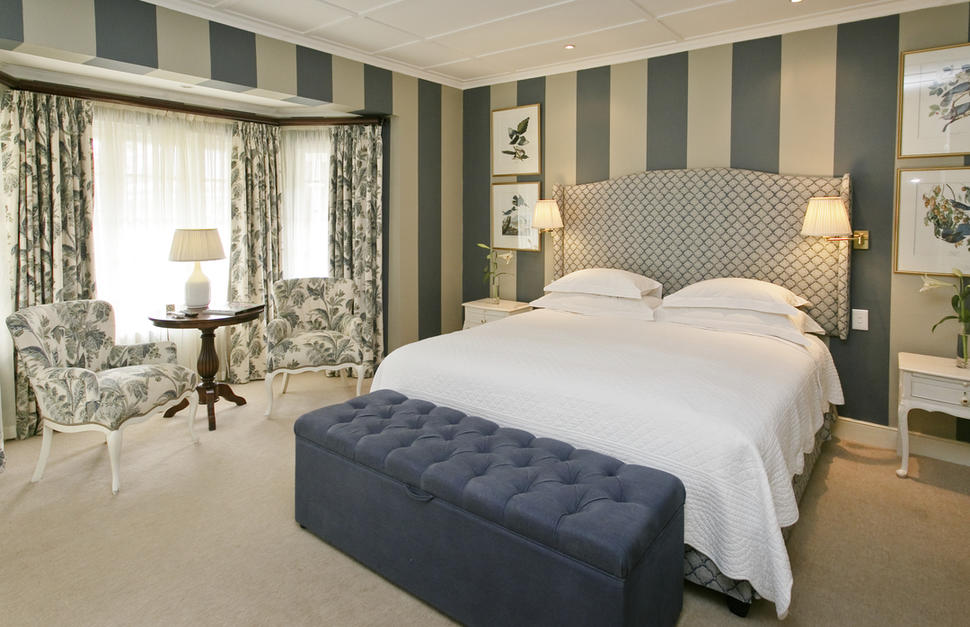 Luxury King Room