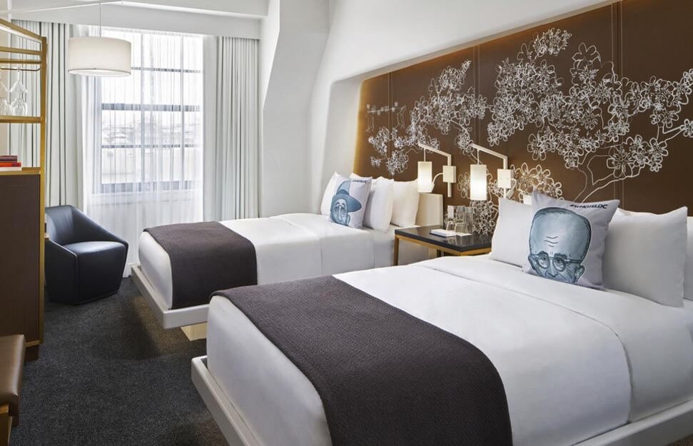 Spectacular Room