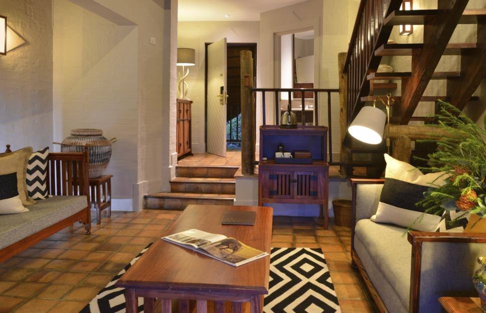 Duplex Waterhole Facing Suite