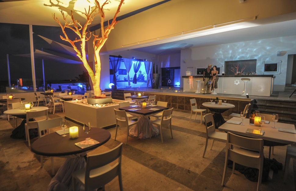 Cafe del Mar Restaurant