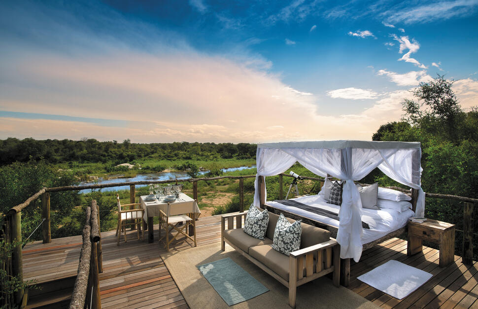 Tinyeleti Treehouse