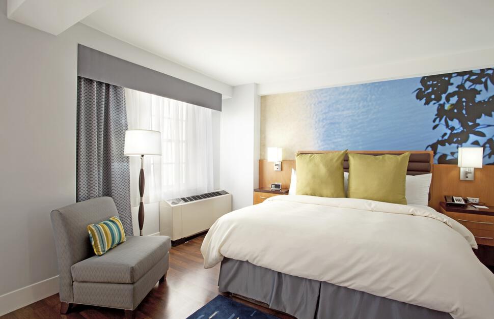 One Bed Room with king-size bed