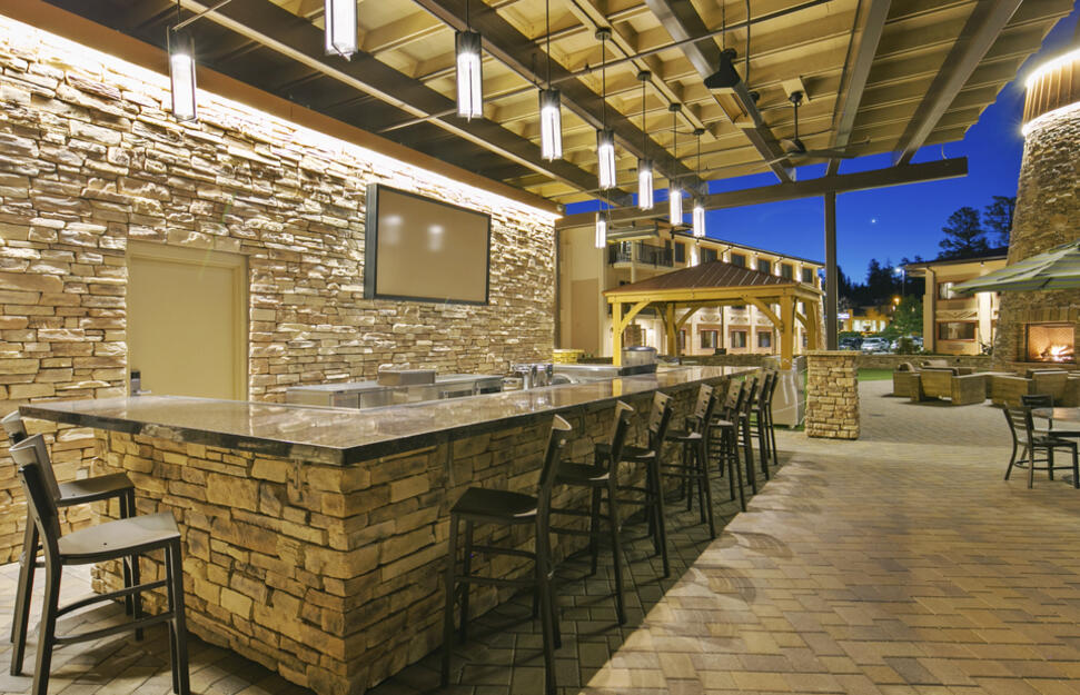 Pool bar