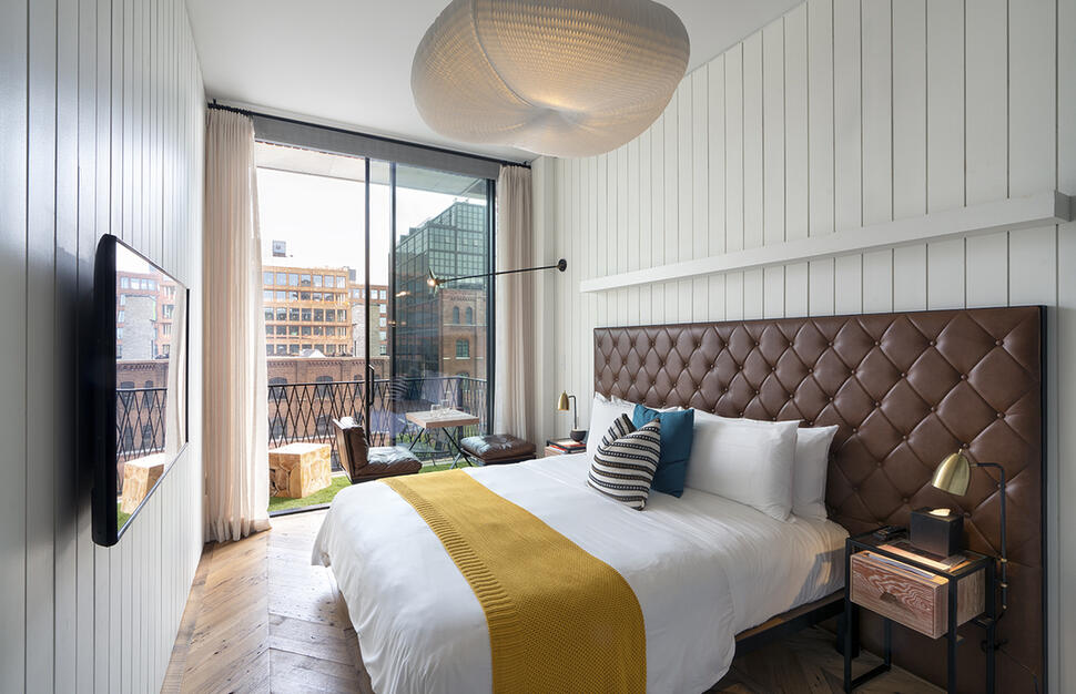 Queen Terrace Room