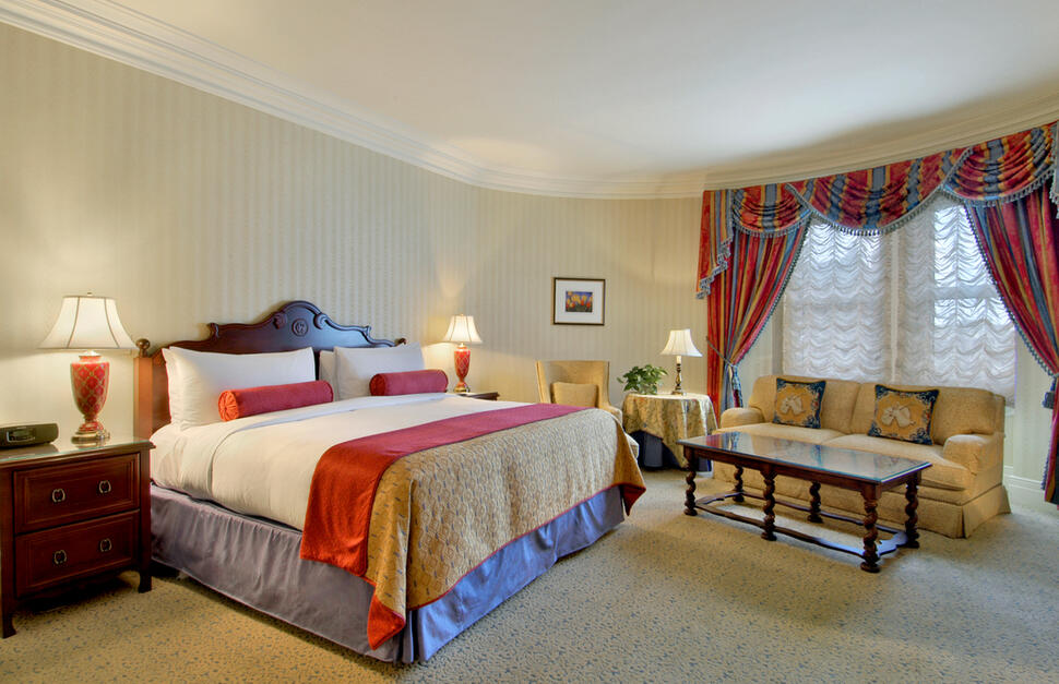 Fairmont Gold King Room