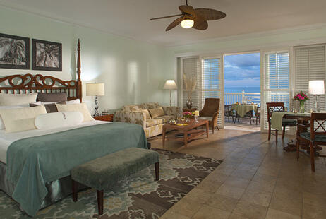 Beachfront Honeymoon Butler Villa Suite
