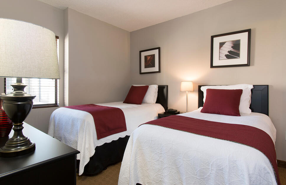 Superior 2 Bedroom Suite, Twin Bedroom