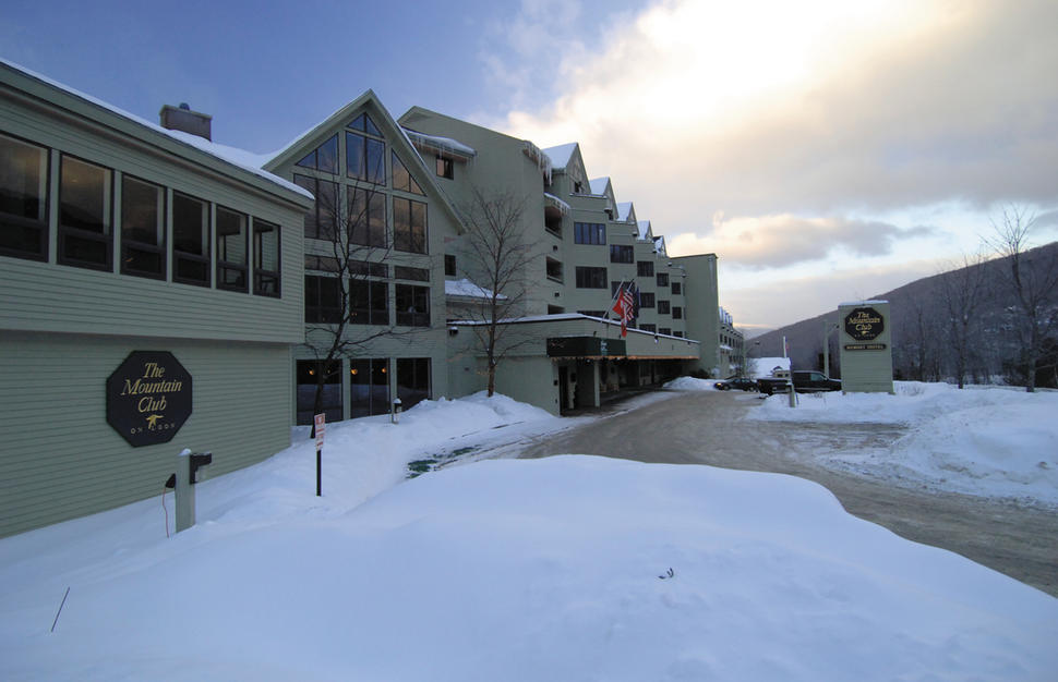Front entrance, Mountain Club on Loon, New Hampshire, USA